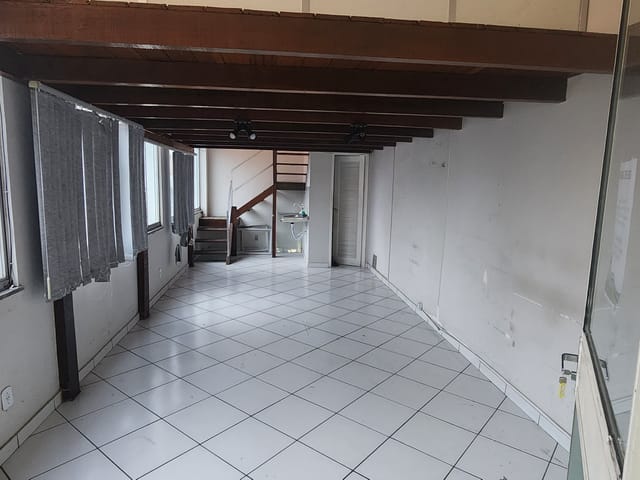 Loja com 50m², para alugar, no bairro Centro em Cabo Frio