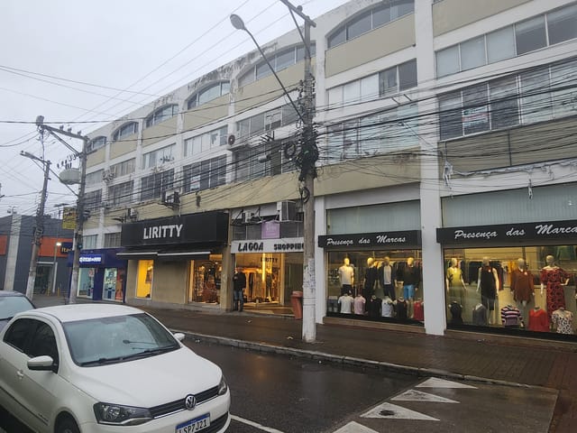 Loja com 50m², para alugar, no bairro Centro em Cabo Frio