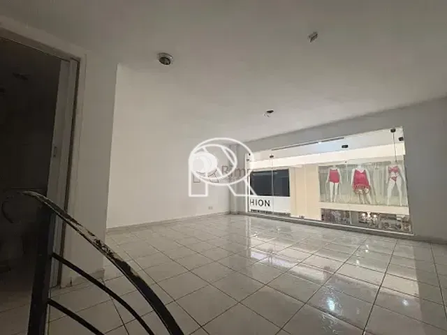 Loja para alugar, no bairro Centro em Registro