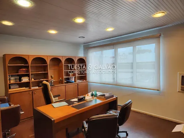 Prédio com 320m², para alugar, no bairro Alto da Rua XV em Curitiba