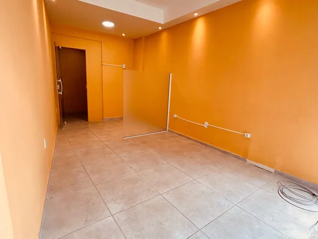 Loja com 20m², à venda ou para alugar, no bairro Centro em Cabo Frio