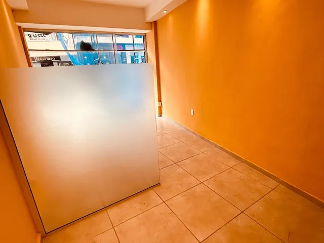 Loja com 20m², à venda ou para alugar, no bairro Centro em Cabo Frio