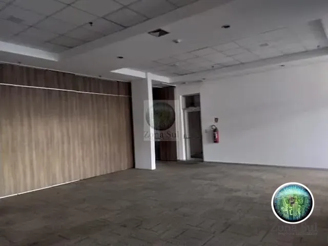 Loja com 724m², à venda, no bairro Jardim Vergueiro em Sorocaba