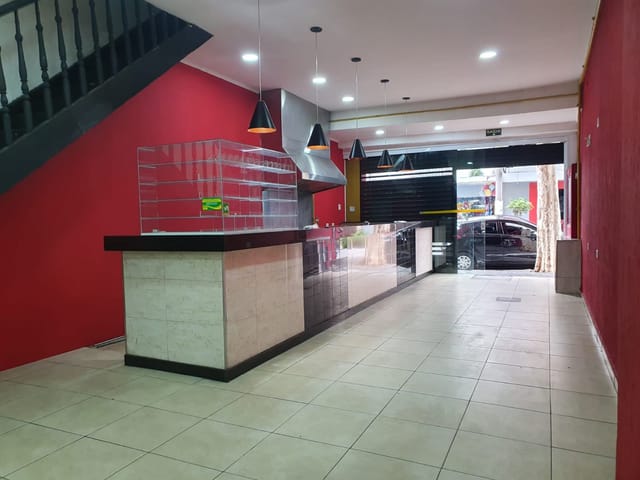 Foto do Loja - 🚀 Seu Negócio Merece Este Espaço! Salão de 2 Andares no Belém com Visibilidade Incrível à 550m do Metrô Belém! 📍 | Organização Imobiliária Açores