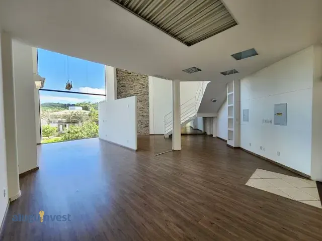 Loja à venda, no bairro Saco Grande em Florianópolis