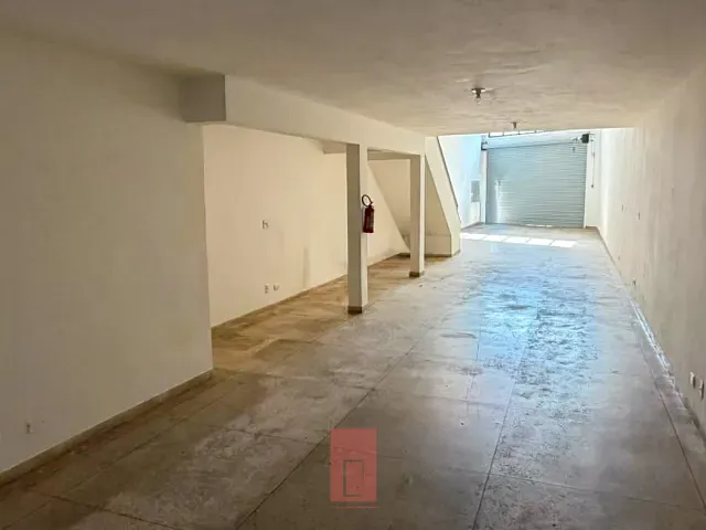 Loja à venda ou para alugar, no bairro Penha de França em São Paulo