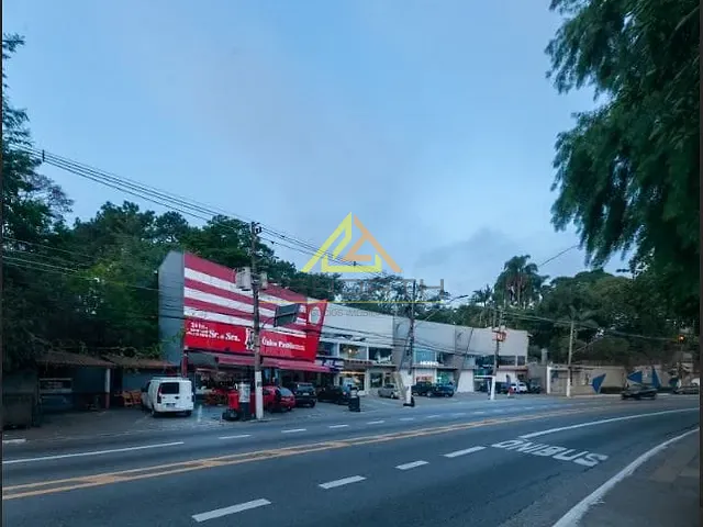 Loja com 800m², para alugar, no bairro Tucuruvi em São Paulo