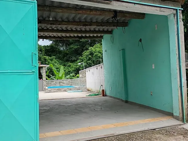 Sala com 200m², para alugar, no bairro Barreira em Guapimirim