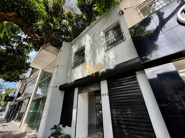 Ponto com 150m², à venda, no bairro Batista Campos em Belém