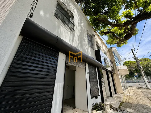 Ponto com 150m², à venda, no bairro Batista Campos em Belém