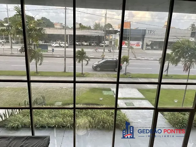 Loja com 600m², para alugar, no bairro Pina em Recife