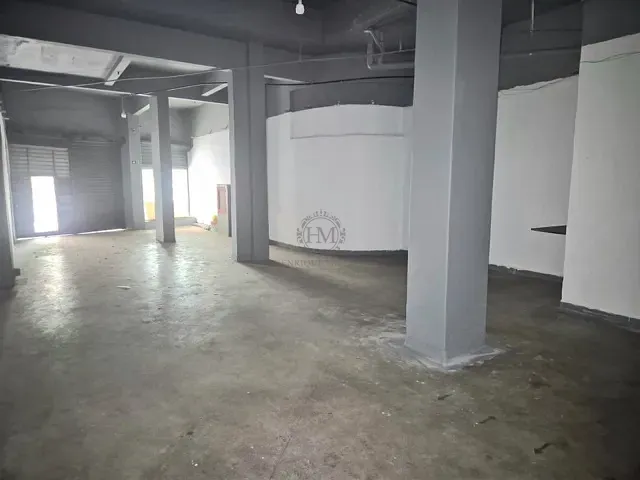 Loja com 256m², à venda ou para alugar, no bairro Humaitá em Rio de Janeiro