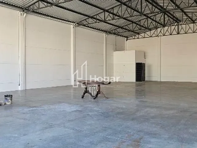 Loja para alugar, no bairro Antares em Londrina