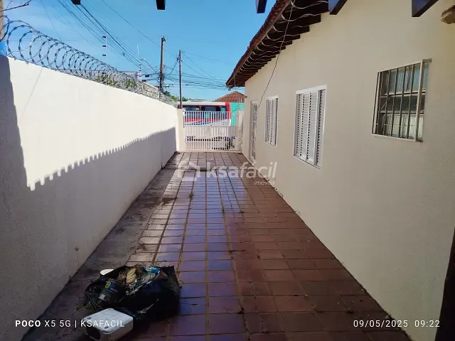 Casa com 477m² 5 quartos e 3 banheiros, para alugar, no bairro Vila Carvalho em Campo Grande