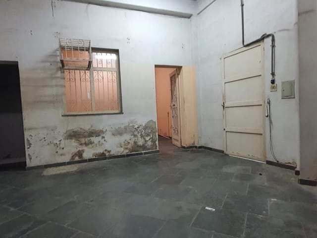 Loja com 130m², para alugar, no bairro Vila Valqueire em Rio de Janeiro