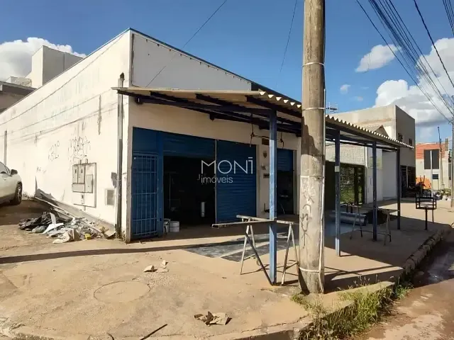Loja à venda, no bairro Guará II em Brasília