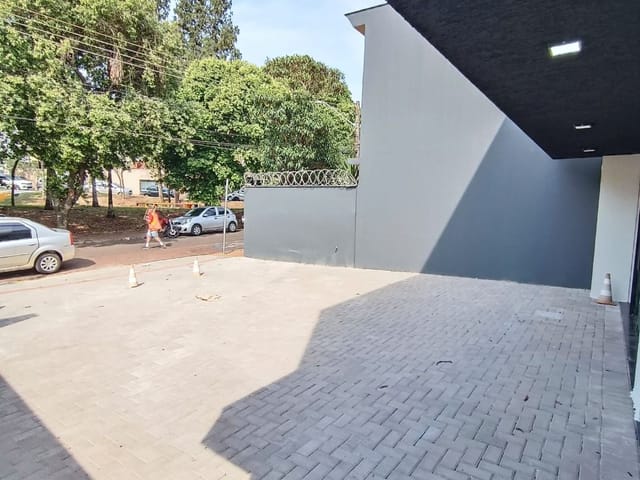 Foto do Loja - Salão para alugar por R$ 5.000,00/mês - Jardim Londrilar - Londrina/PR | Imobiliária Natal LTDA