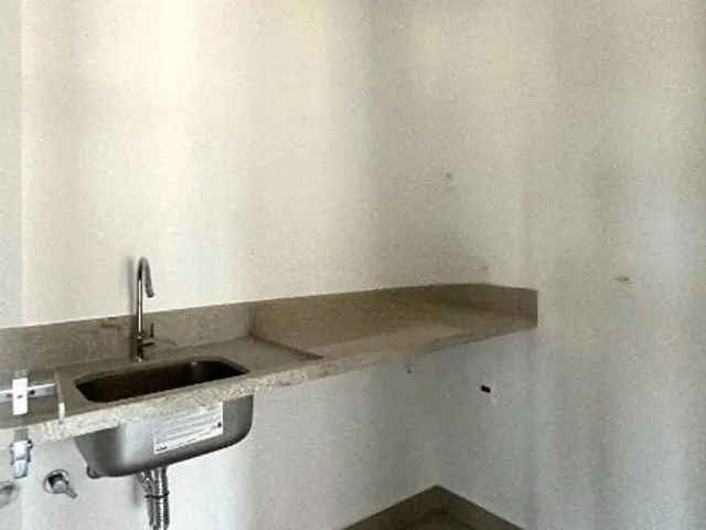 Loja com 153m², para alugar, no bairro Bela Suiça em Londrina