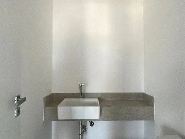 Loja com 153m², para alugar, no bairro Bela Suiça em Londrina
