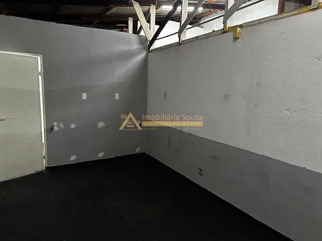 Loja com 250m², para alugar, no bairro Jardim Pitangueiras I em Jundiaí