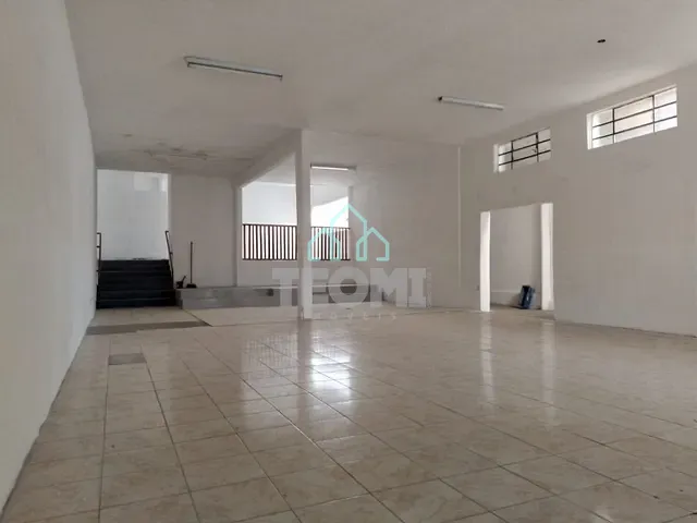 Loja com 250m², à venda ou para alugar, no bairro Jardim Continental em Taubaté