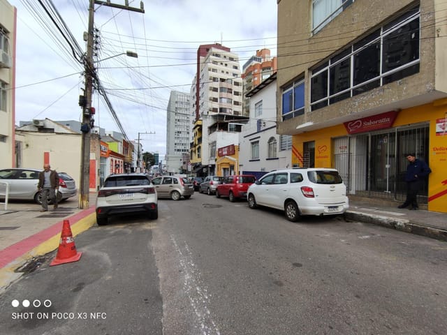 Loja com 100m², para alugar, no bairro Centro em Florianópolis