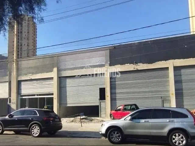 Loja com 161m², para alugar, no bairro Jardim Zaira em Guarulhos