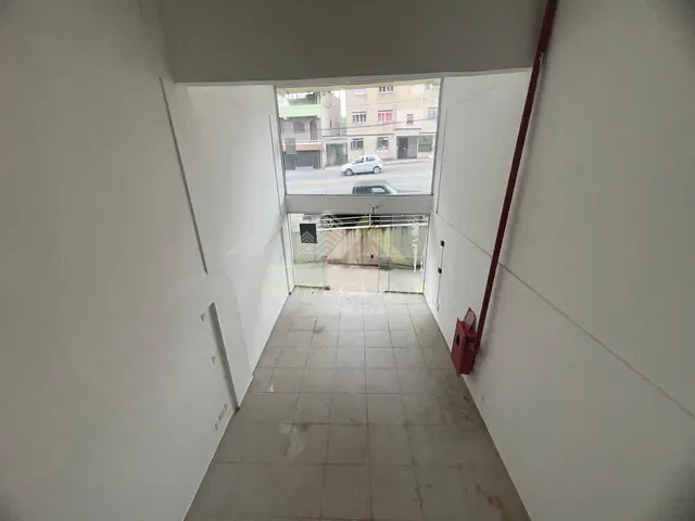 Loja com 90m², para alugar, no bairro quintas das avenidas em Juiz de Fora