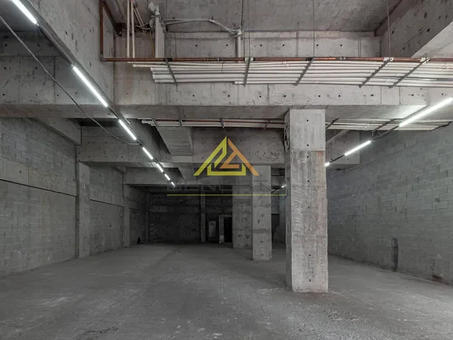 Loja com 362m², para alugar, no bairro Vila Dom Pedro II em São Paulo
