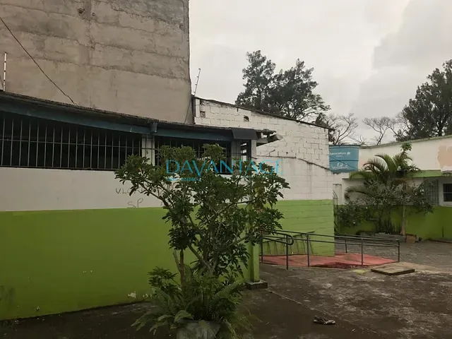 Loja com 1312m², para alugar, no bairro Santo Amaro em São Paulo
