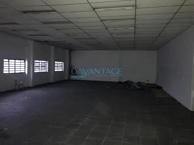 Loja com 1312m², para alugar, no bairro Santo Amaro em São Paulo