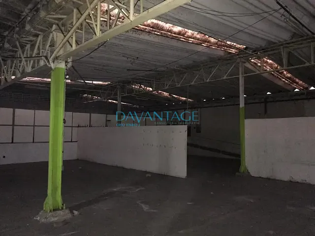 Loja com 1312m², para alugar, no bairro Santo Amaro em São Paulo