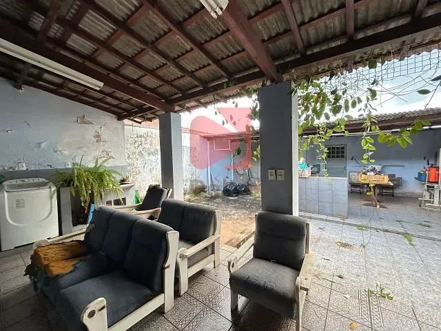 Loja 3 quartos e 1 banheiro, à venda, no bairro Centro em Pirassununga