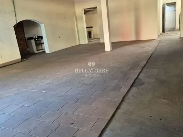 Loja com 165m², para alugar, no bairro Alto em Teresópolis