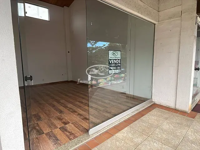Loja com 22m², à venda, no bairro Penedo em Itatiaia