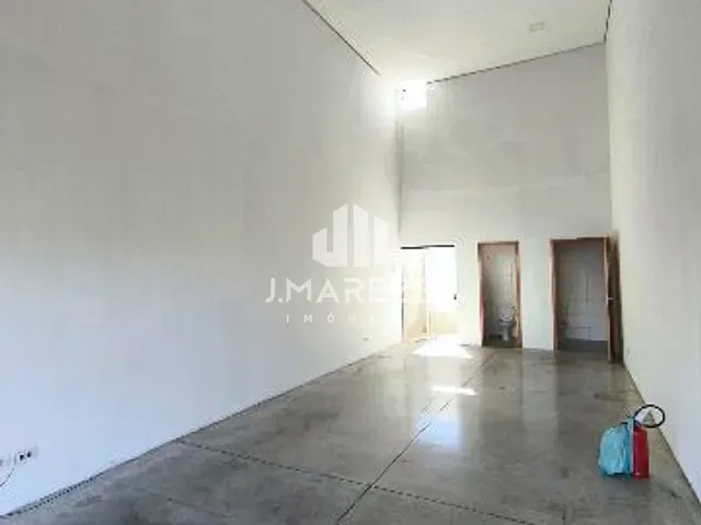 Loja com 48m², para alugar, no bairro Núcleo Habitacional Papa João Paulo I em Apucarana