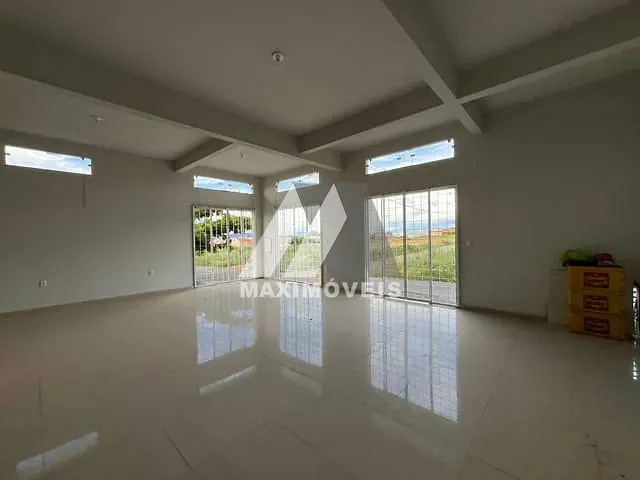 Loja para alugar, no bairro São Mateus em Araçuaí