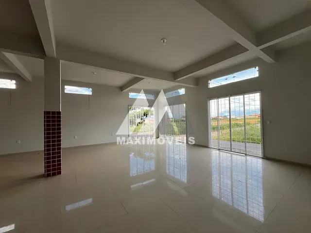 Loja para alugar, no bairro São Mateus em Araçuaí