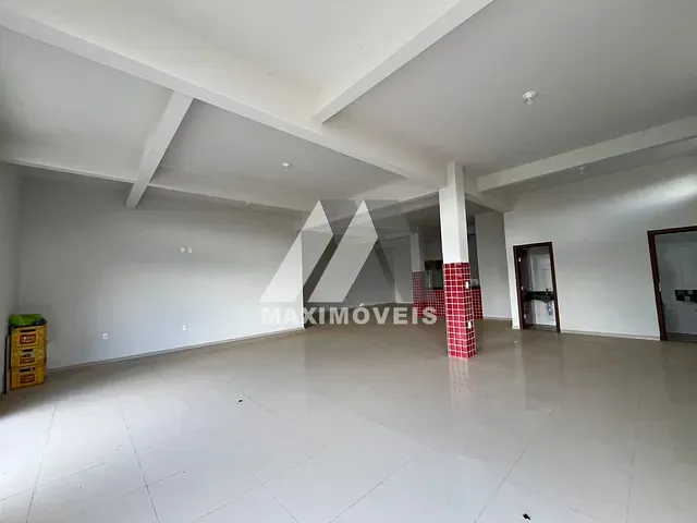 Loja para alugar, no bairro São Mateus em Araçuaí