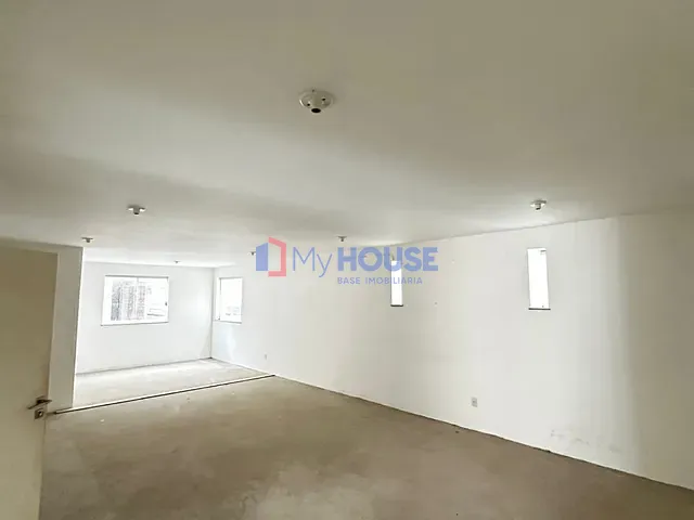 Loja com 76m², à venda ou para alugar, no bairro Centro em Ilhéus