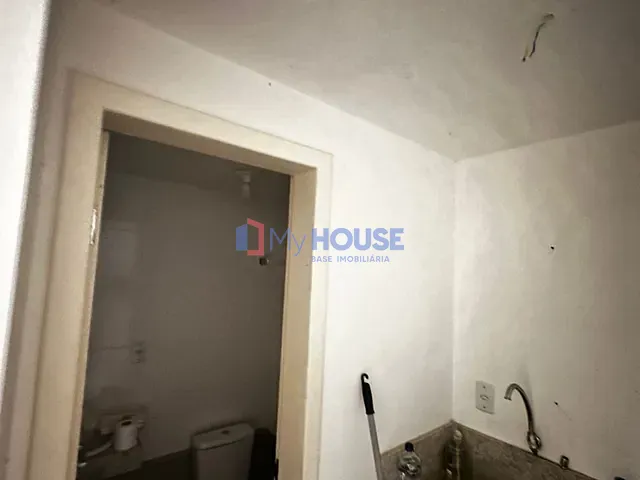 Loja com 76m², à venda ou para alugar, no bairro Centro em Ilhéus