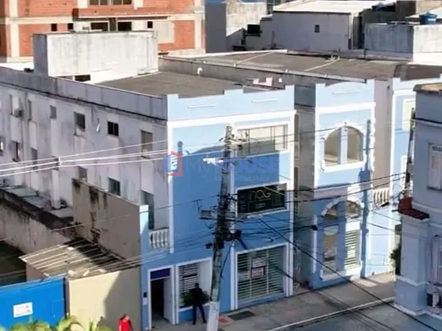 Loja com 61m², à venda ou para alugar, no bairro Centro em Ilhéus
