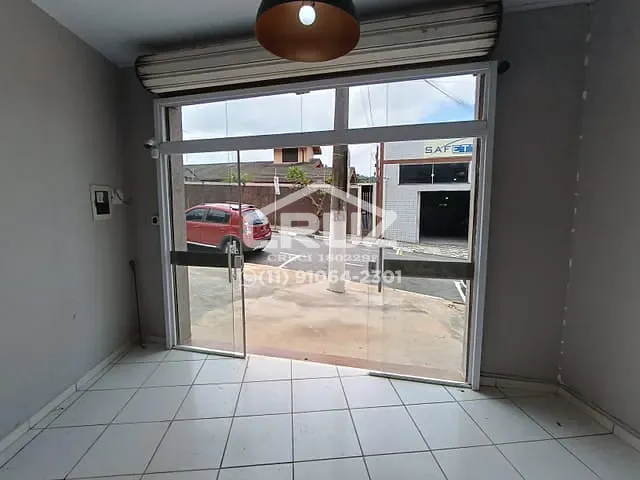 Loja com 100m², para alugar, no bairro Região Central em Caieiras