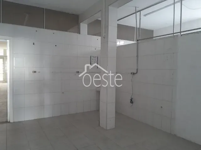 Galpão / Barracão com 300m², para alugar, no bairro Jardim Sartori em Santa Bárbara D'Oeste