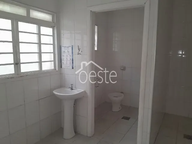 Galpão / Barracão com 300m², para alugar, no bairro Jardim Sartori em Santa Bárbara D'Oeste