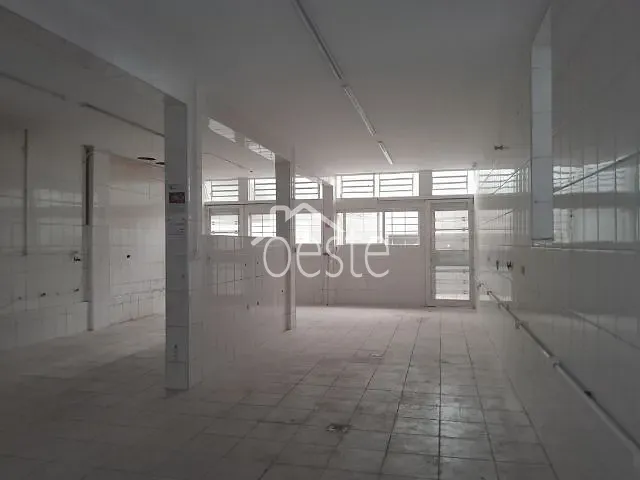Galpão / Barracão com 300m², para alugar, no bairro Jardim Sartori em Santa Bárbara D'Oeste