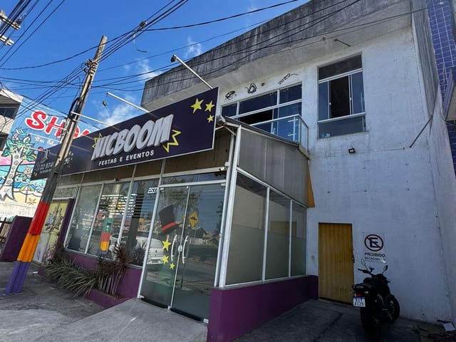 Loja à venda, no bairro Jardim Miramar em Rio das Ostras