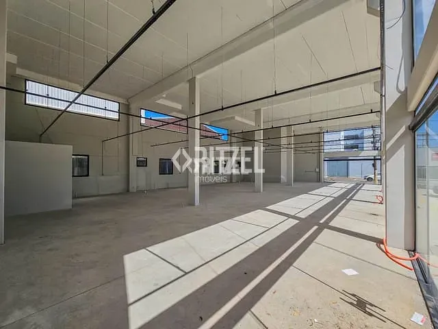 Loja com 350m², para alugar, no bairro Rondônia em Novo Hamburgo