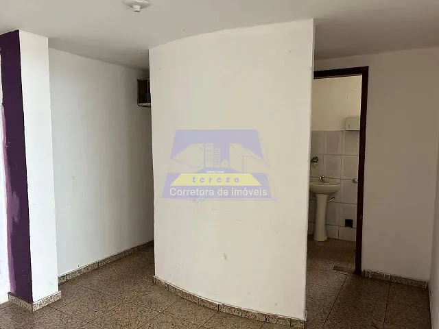 Loja para alugar, no bairro Penha em Itabira
