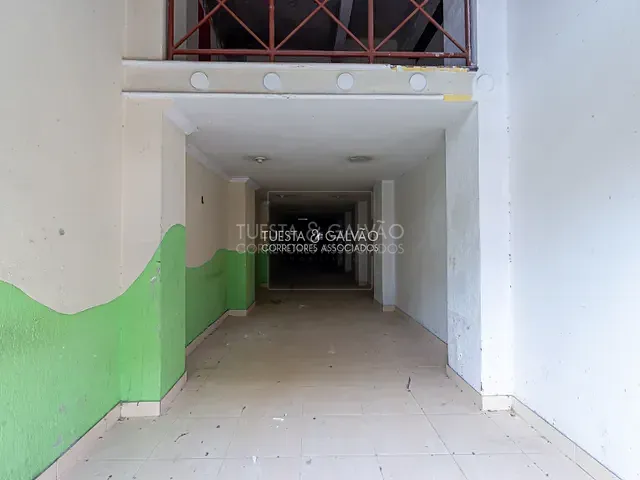 Loja com 213m², para alugar, no bairro Centro em Curitiba